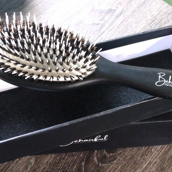 Behairful  Professional Detangler Brush - Picture 4 of 6